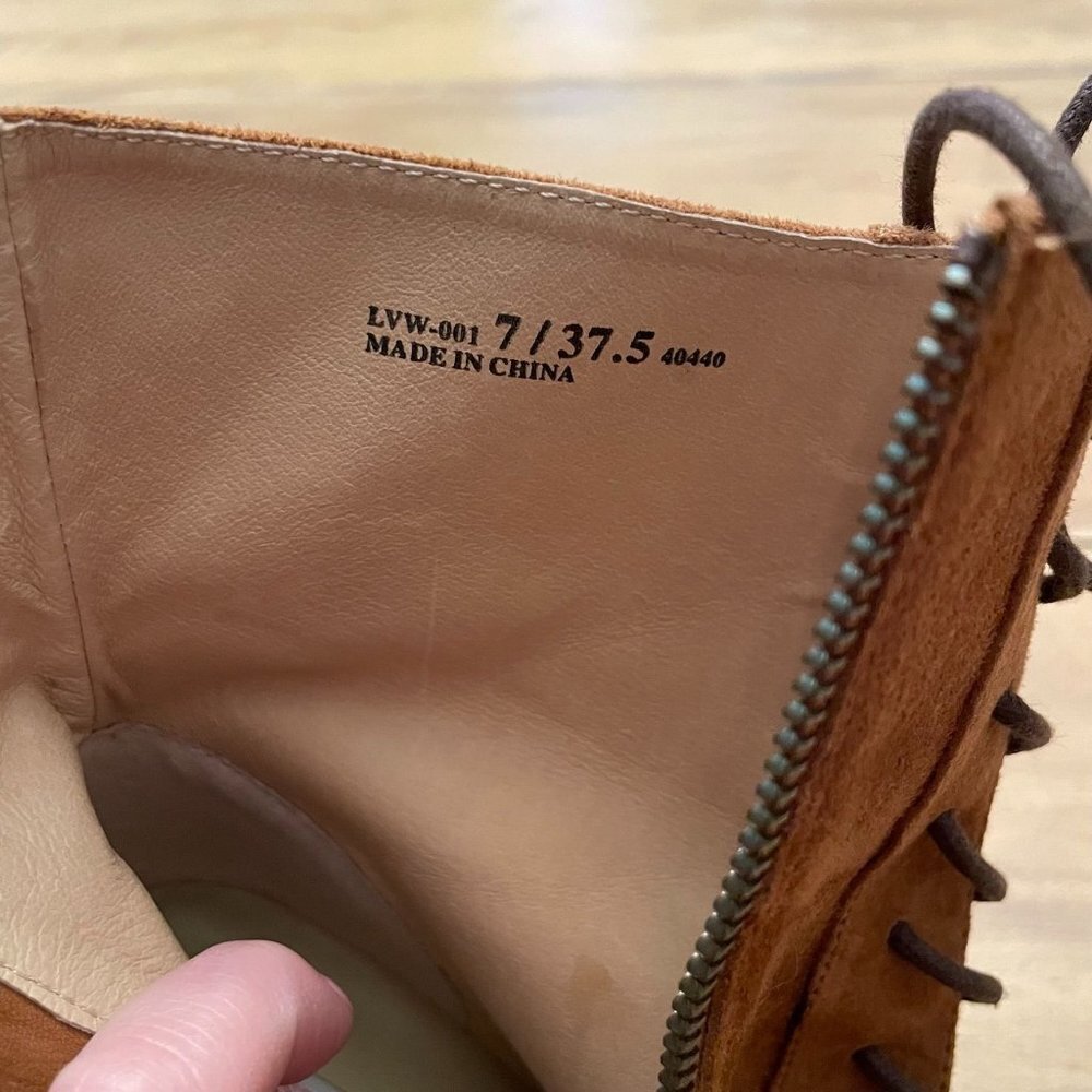 NWOT Chinese Laundry Lawless Caramel Kid Suede Lace-Up Booties Sizez 7 - Picture 8 of 13